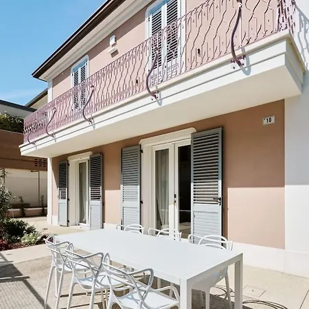 In Centro Con Giardino E Parcheggio - La Casa Della Giuliana Villa