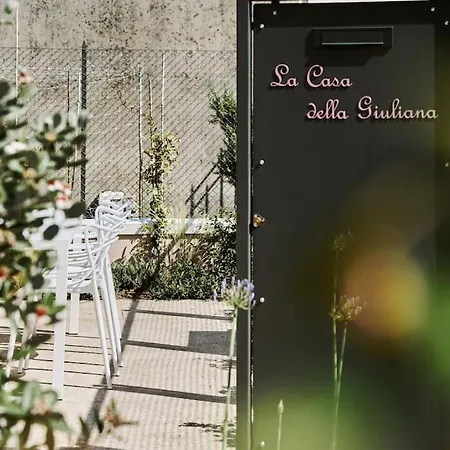 Villa In Centro Con Giardino E Parcheggio - La Casa Della Giuliana *