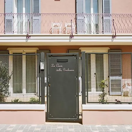 In Centro Con Giardino E Parcheggio - La Casa Della Giuliana Villa