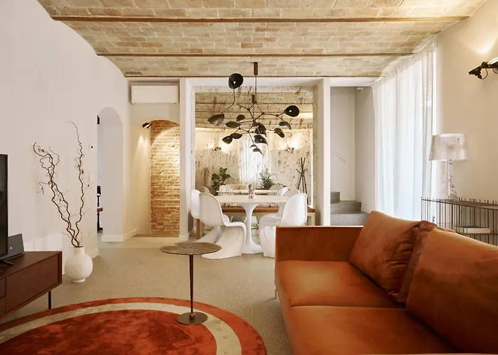 빌라 Casa Giuliana, Con Giardino Privato E Parcheggio - Le Dimore Del Centro *